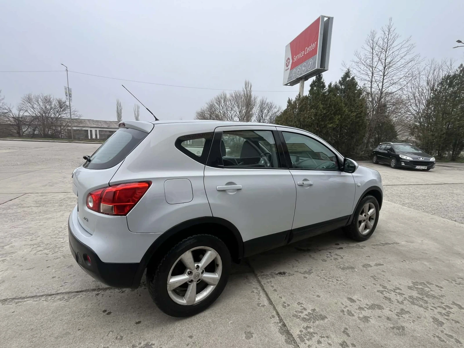 Nissan Qashqai, снимка 2 - Автомобили и джипове - 54278748
