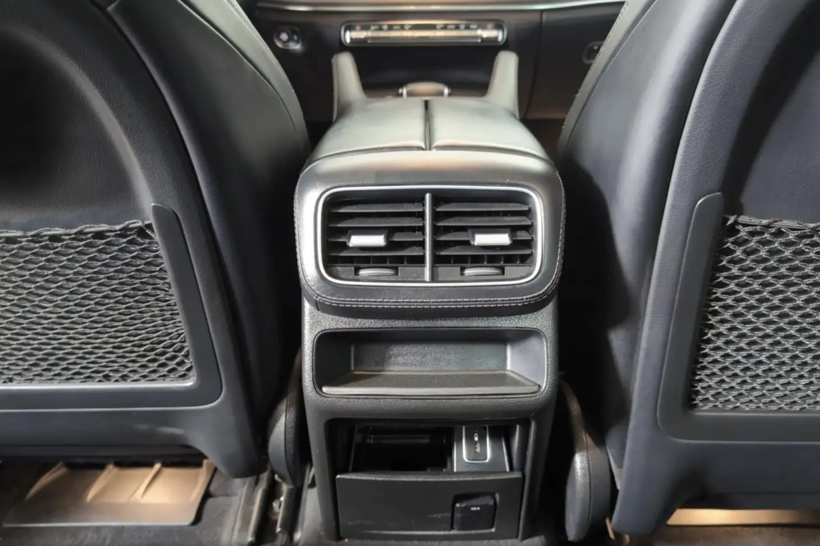 Mercedes-Benz GLE 53 4MATIC 2021 Mercedes-Benz GLE AMG GLE 53 4MATIC+ , снимка 13 - Автомобили и джипове - 54849236