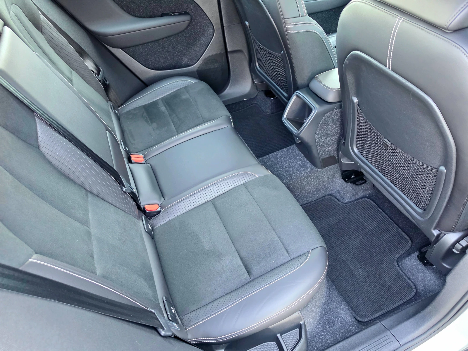 Volvo XC40 B4* AWD* R-DESIGN* LED*  | Mobile.bg � ����������� 14