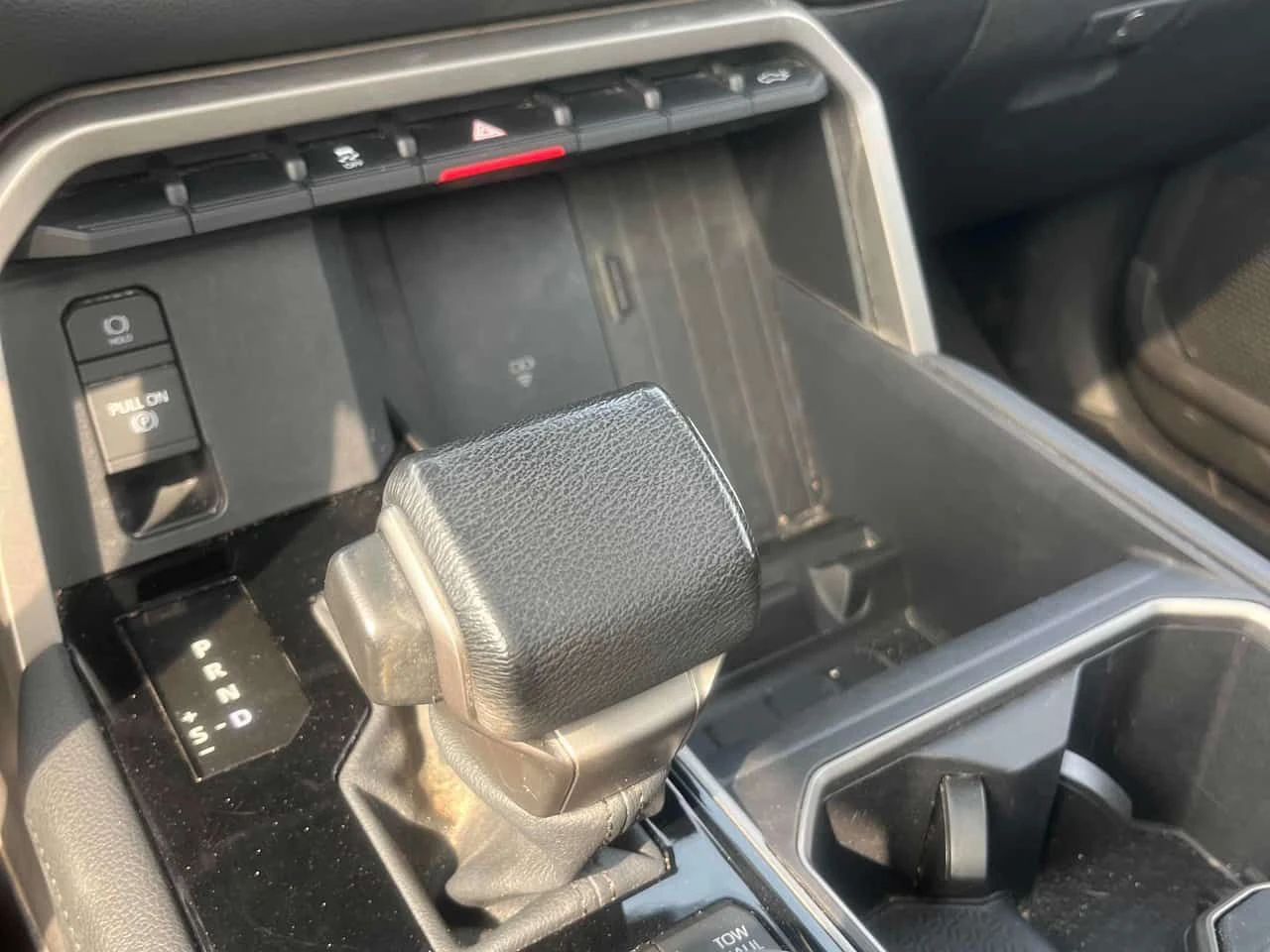 Toyota Tundra * Limited Hybrid * АВТОКРЕДИТ* , снимка 12 - Автомобили и джипове - 55543495