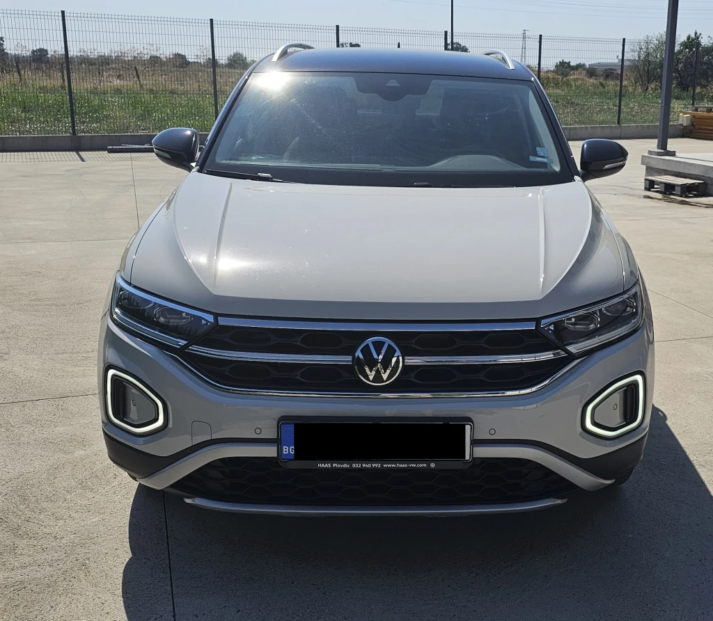 VW T-Roc TSI DSG, снимка 2 - Автомобили и джипове - 55609164