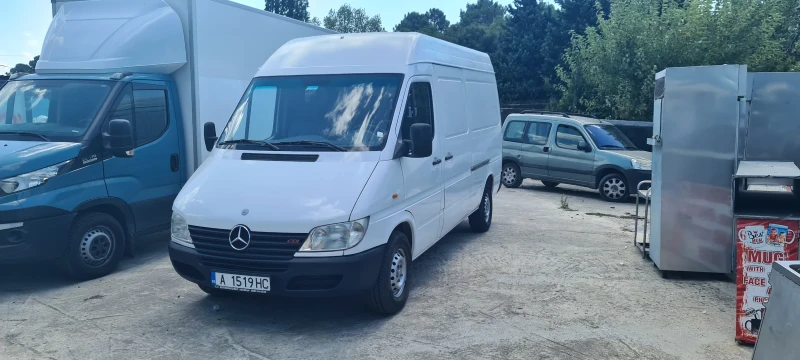 Mercedes-Benz Sprinter 211 2.2 CDI, снимка 12 - Бусове и автобуси - 52953587