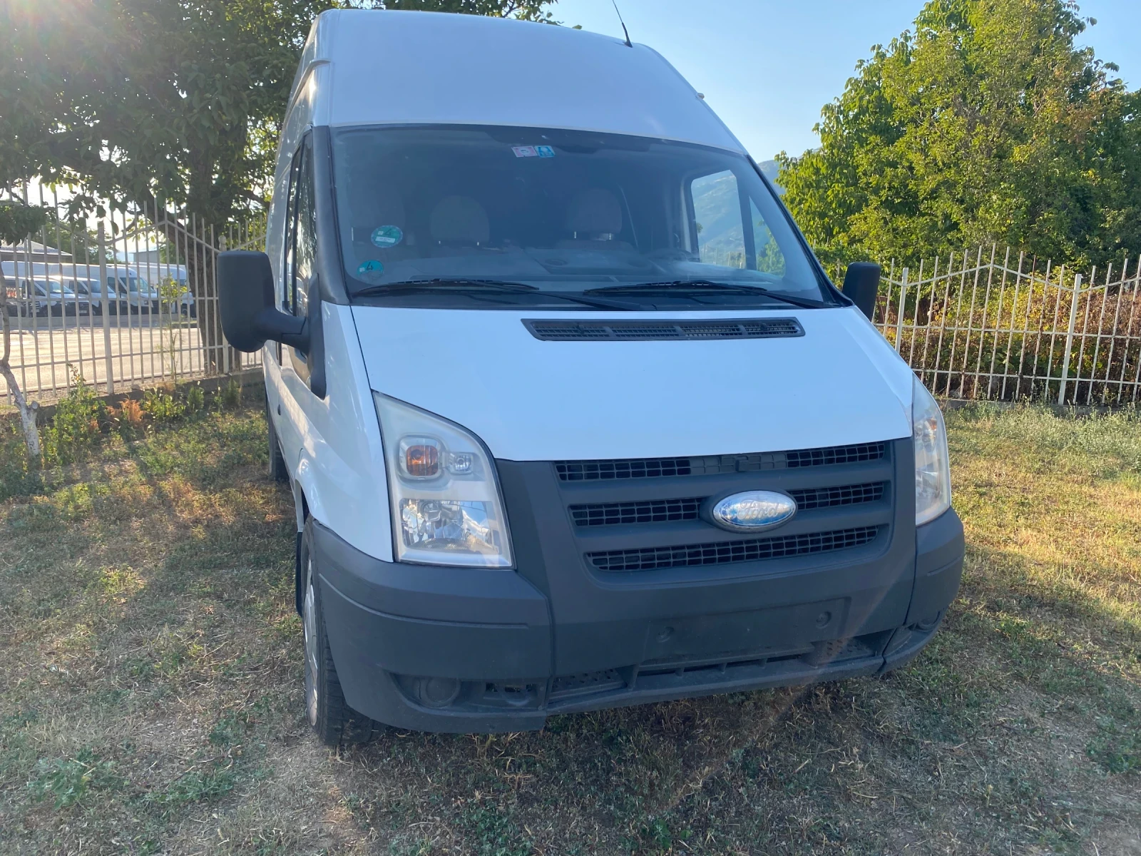 Ford Transit 2, 4  - изображение 2