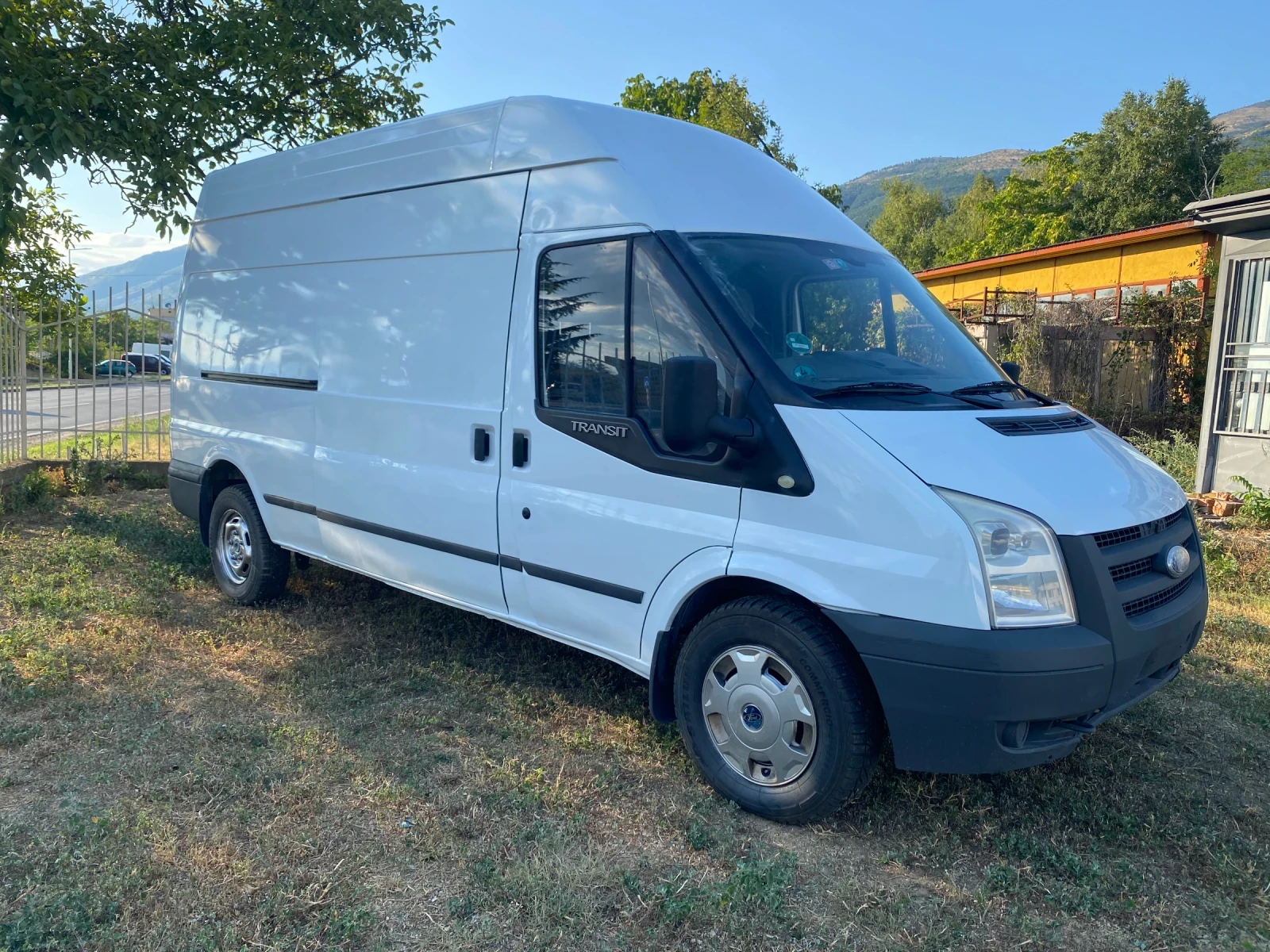 Ford Transit 2, 4  - изображение 4