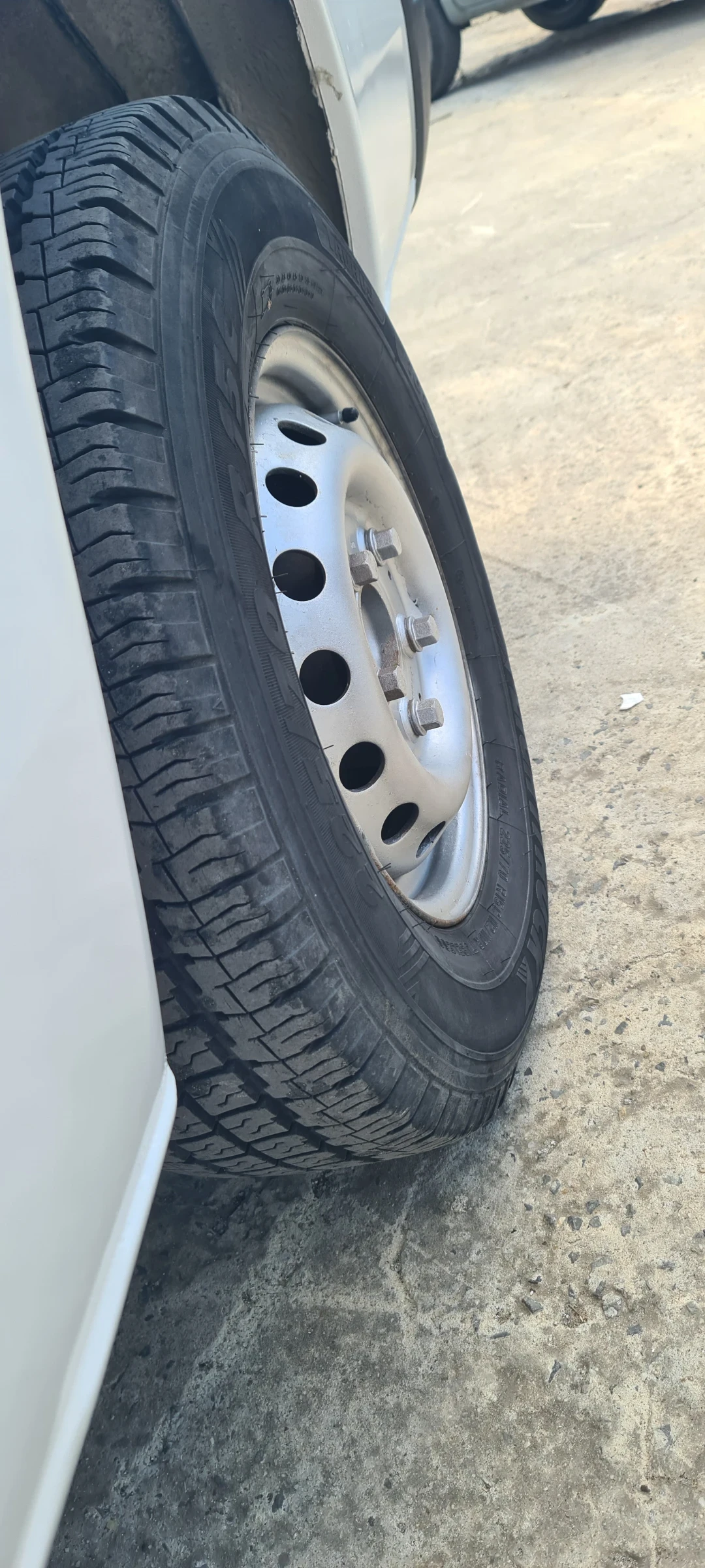 Mercedes-Benz Sprinter 211 2.2 CDI - изображение 3