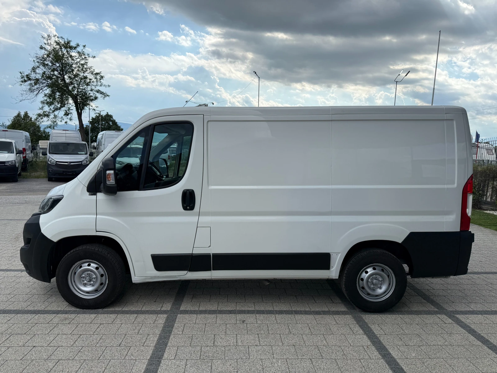 Peugeot Boxer 2.2HDI L1H1 Климатик Euro 5 Navi/LED, снимка 5 - Бусове и автобуси - 54837675