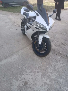 Обява за продажба на Yamaha YZF-R1 ~8 000 лв. - изображение 1