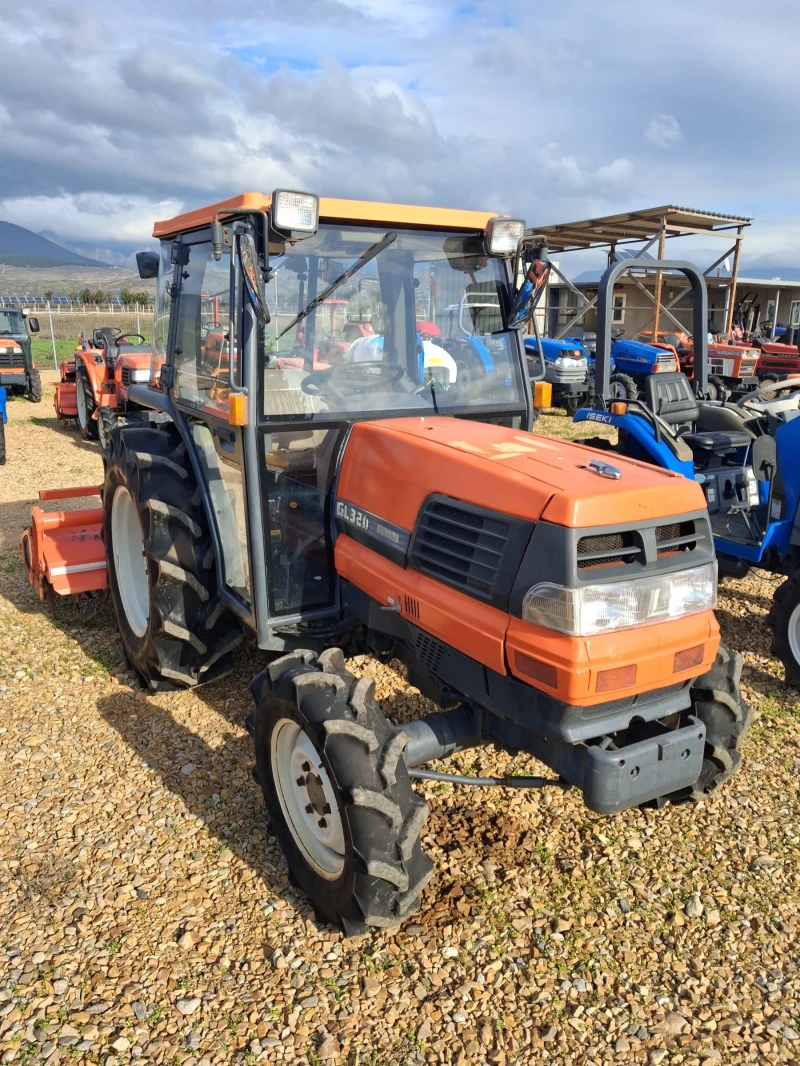 Трактор Kubota Скайтрак , снимка 2 - Селскостопанска техника - 52661328