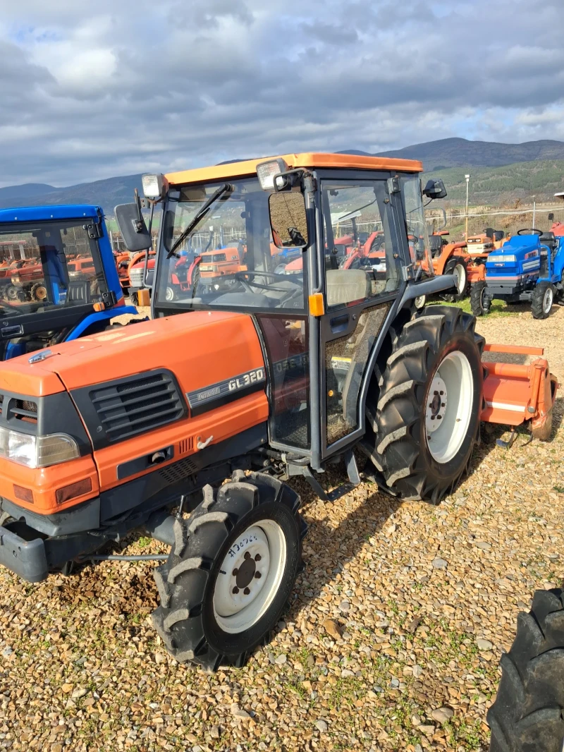 Трактор Kubota Скайтрак 