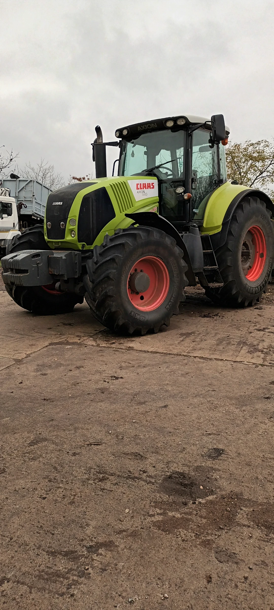 Трактор Claas Axion 840 - изображение 2