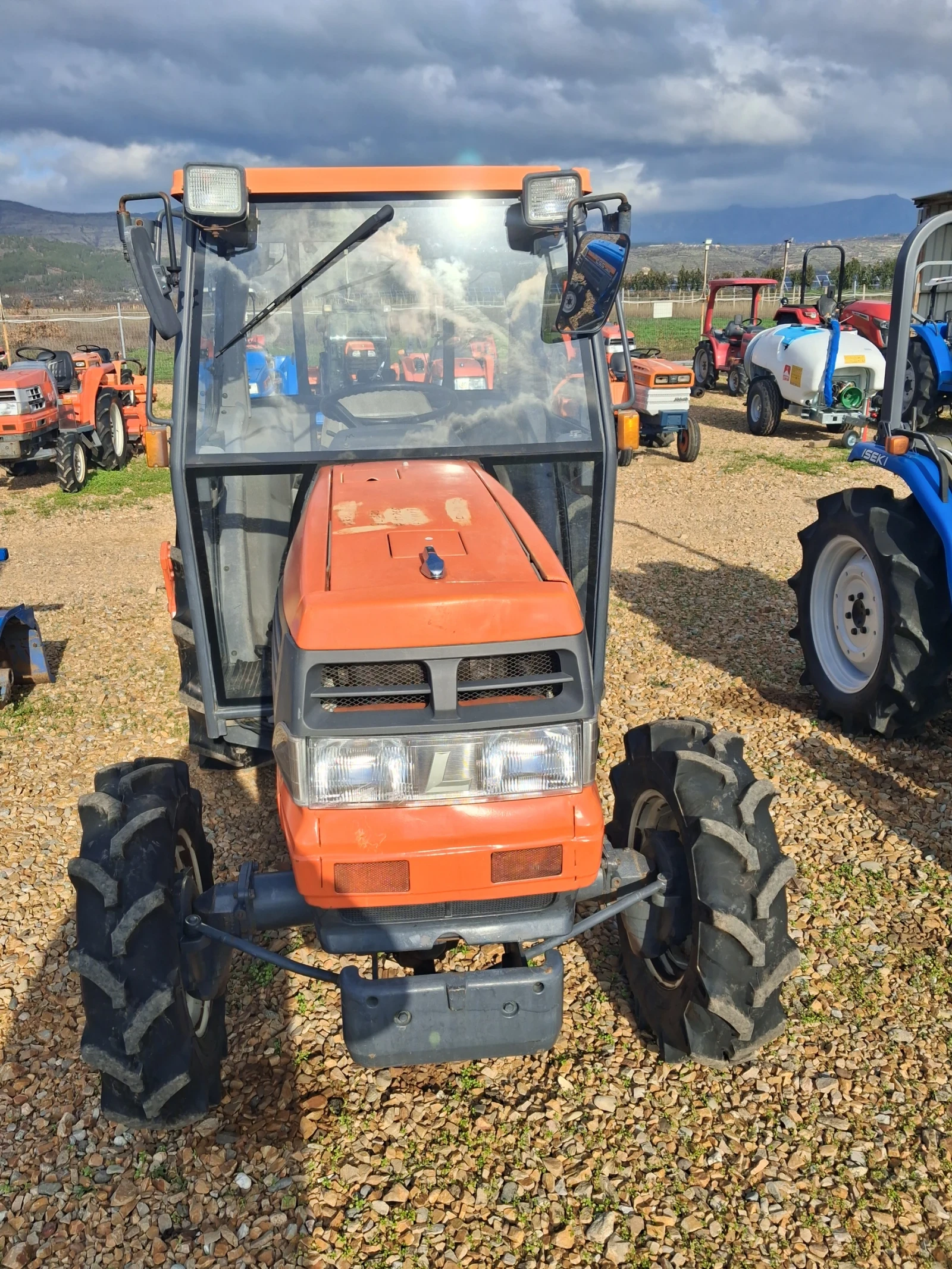 Трактор Kubota Скайтрак  - изображение 3