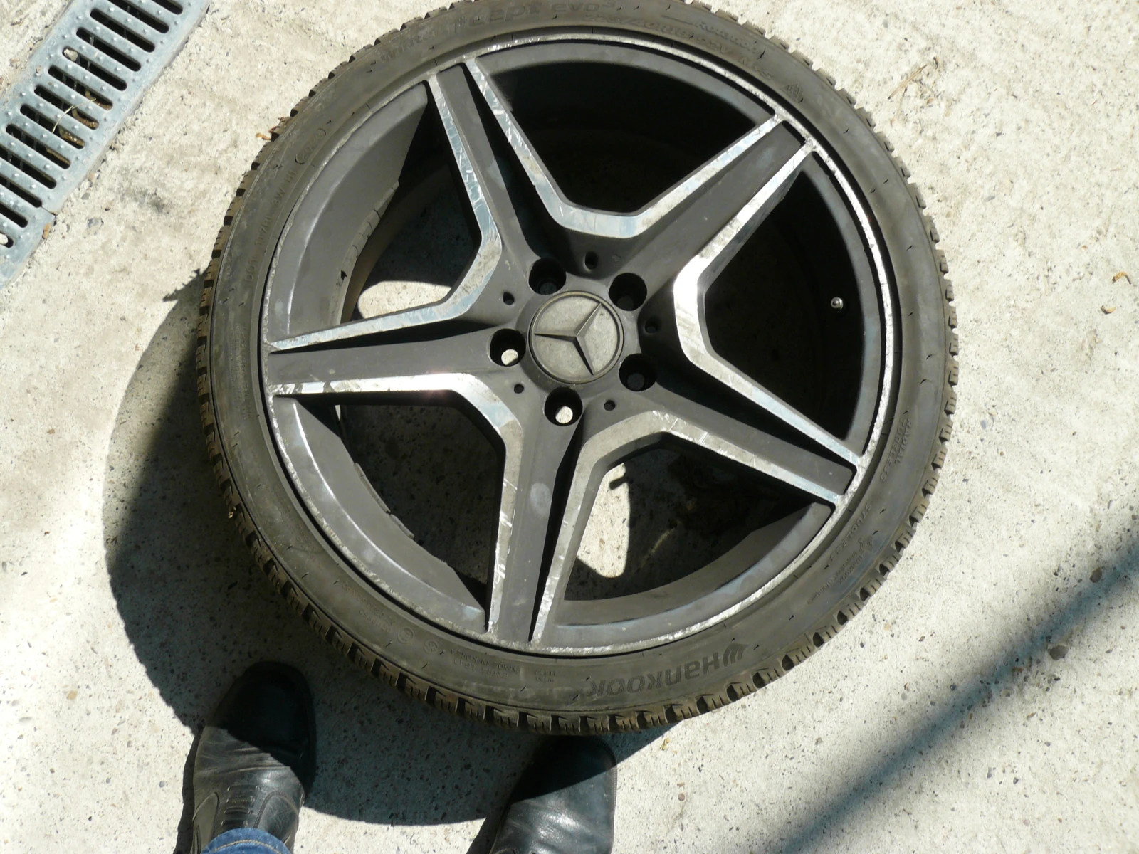 Гуми с джанти Hankook 245/40R18