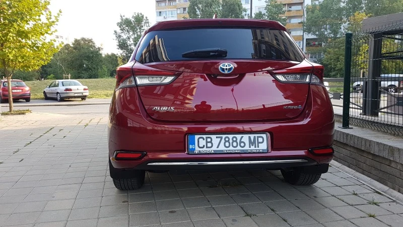 Toyota Auris, снимка 6 - Автомобили и джипове - 47058400