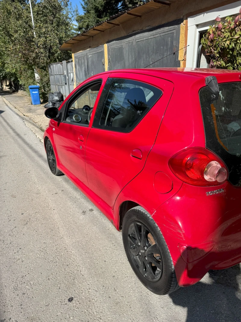 Toyota Aygo, снимка 10 - Автомобили и джипове - 47562329