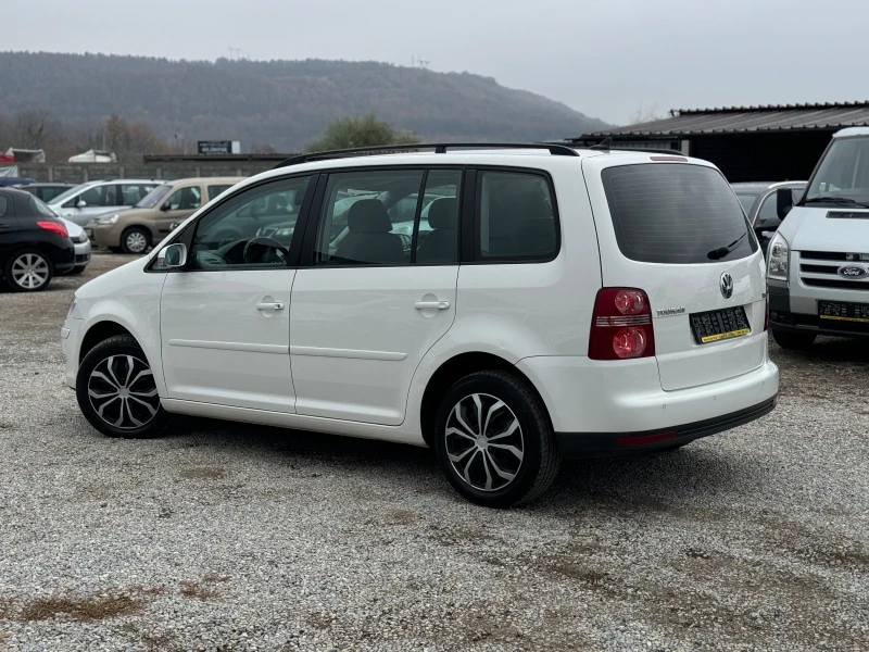 VW Touran 1.9TDI 105кс 6ск НАВИ МУЛТИ PARK ASSIST РЕАЛНИ-КМ, снимка 7 - Автомобили и джипове - 48155851