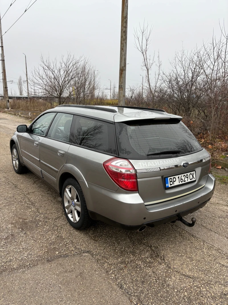 Subaru Outback Газов инжекцион, снимка 3 - Автомобили и джипове - 48416142