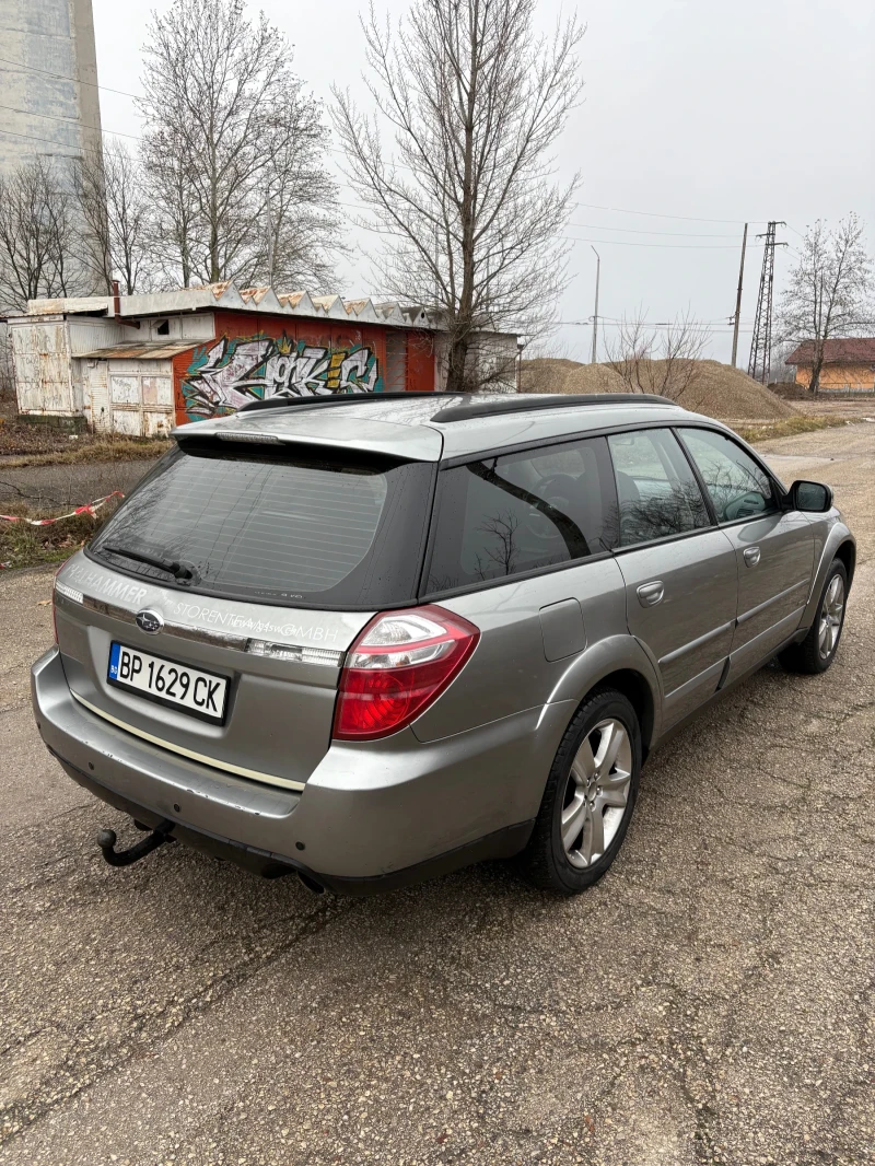 Subaru Outback Газов инжекцион, снимка 4 - Автомобили и джипове - 48416142