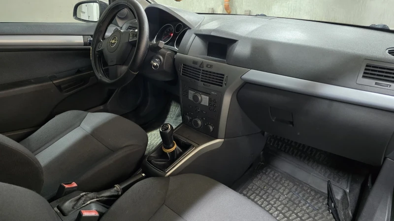 Opel Astra H, снимка 9 - Автомобили и джипове - 52891961