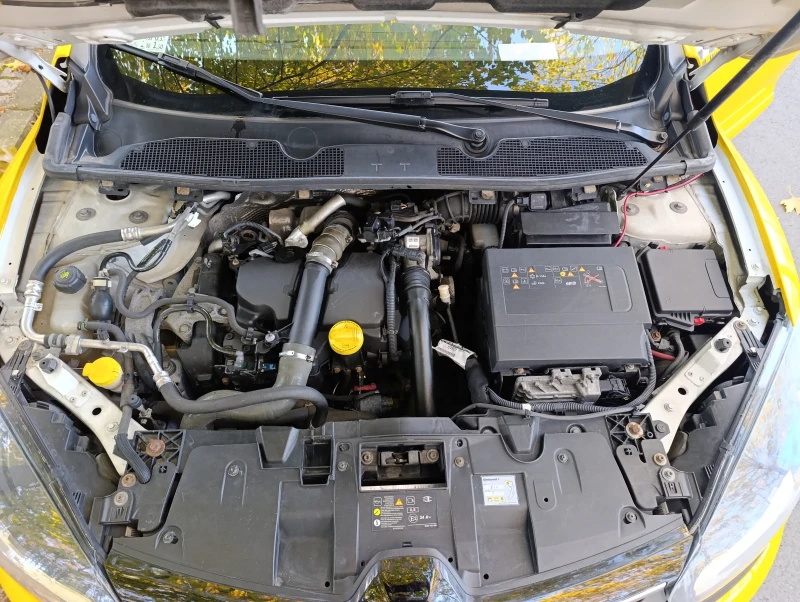 Renault Megane 1.5 DCI, снимка 9 - Автомобили и джипове - 52165571