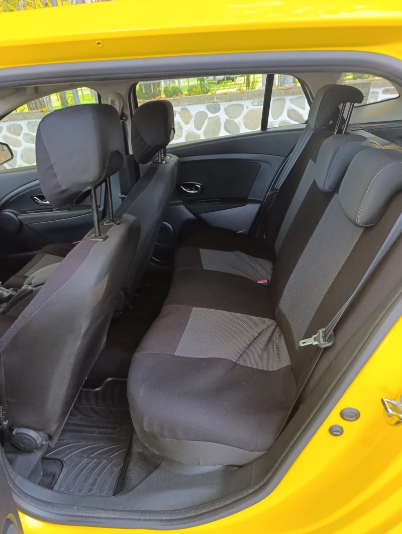 Renault Megane 1.5 DCI, снимка 13 - Автомобили и джипове - 52165571