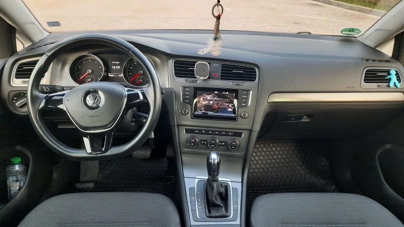 VW Golf EDITION Navi, снимка 11 - Автомобили и джипове - 52554387