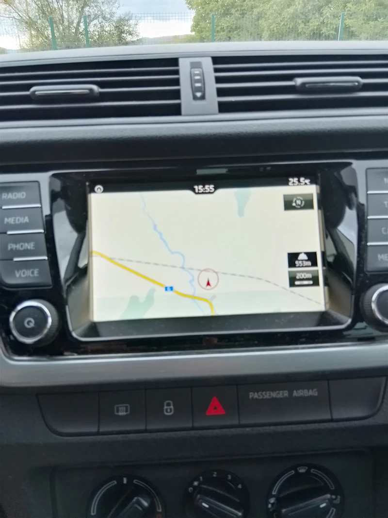 Skoda Fabia 1.4, снимка 8 - Автомобили и джипове - 52996686