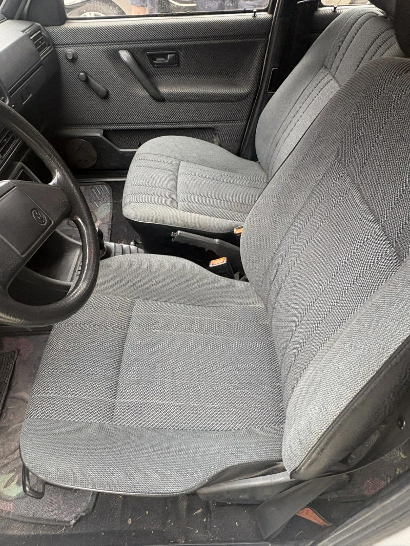 VW Golf Mk2, снимка 8 - Автомобили и джипове - 53008294