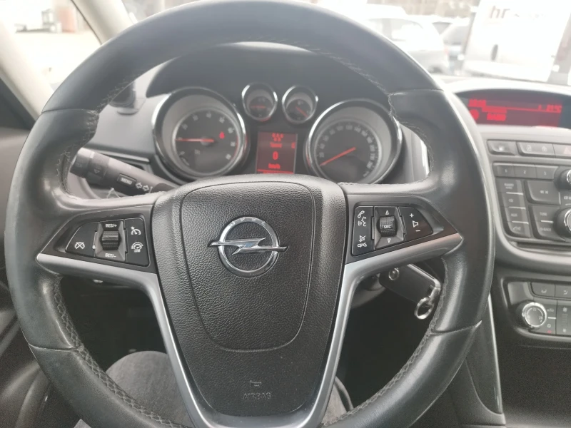 Opel Zafira, снимка 11 - Автомобили и джипове - 53128555