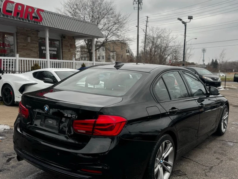 BMW 320 xDrive, снимка 8 - Автомобили и джипове - 53593154