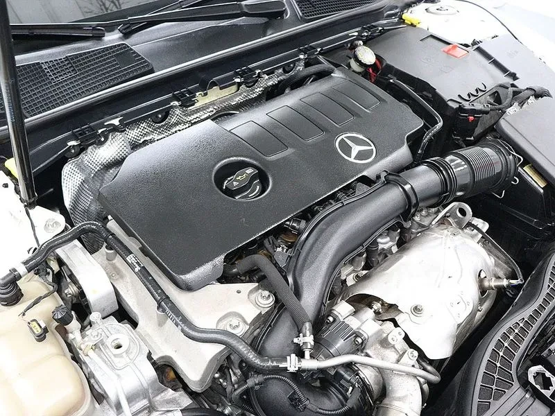 Mercedes-Benz A 220, снимка 5 - Автомобили и джипове - 54892140