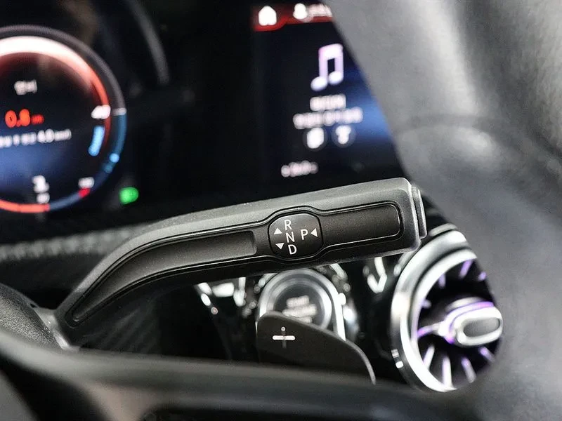 Mercedes-Benz A 220, снимка 14 - Автомобили и джипове - 54892140