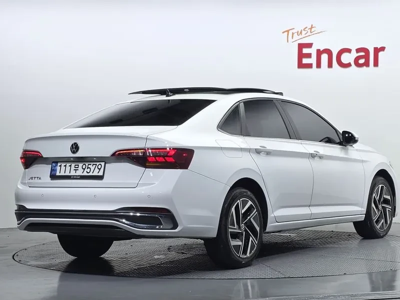 VW Jetta 1.5 TSI PRESTIGE, снимка 2 - Автомобили и джипове - 55351579