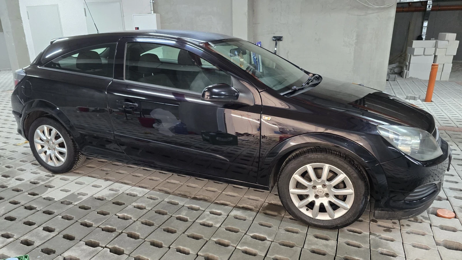 Opel Astra H, снимка 1