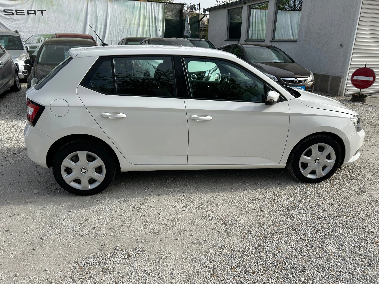 Skoda Fabia 1.0 MPI - изображение 3