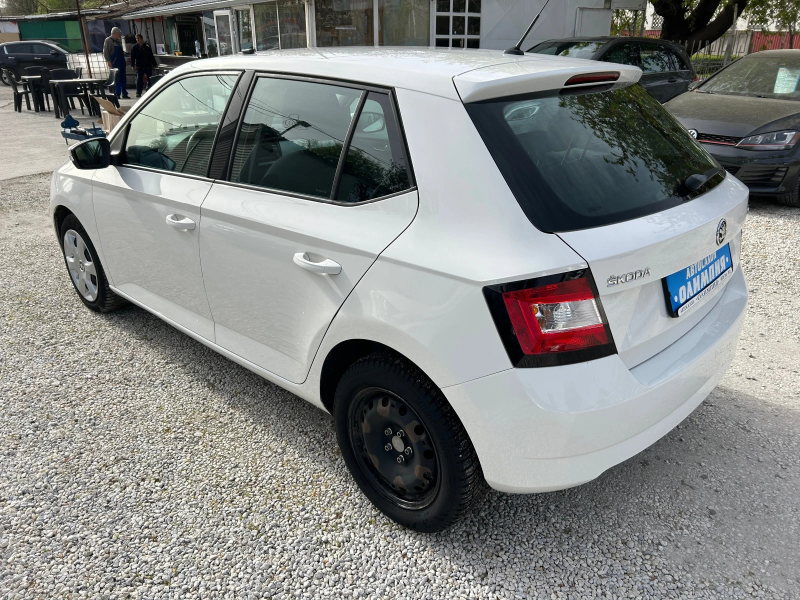 Skoda Fabia 1.0 MPI - изображение 6