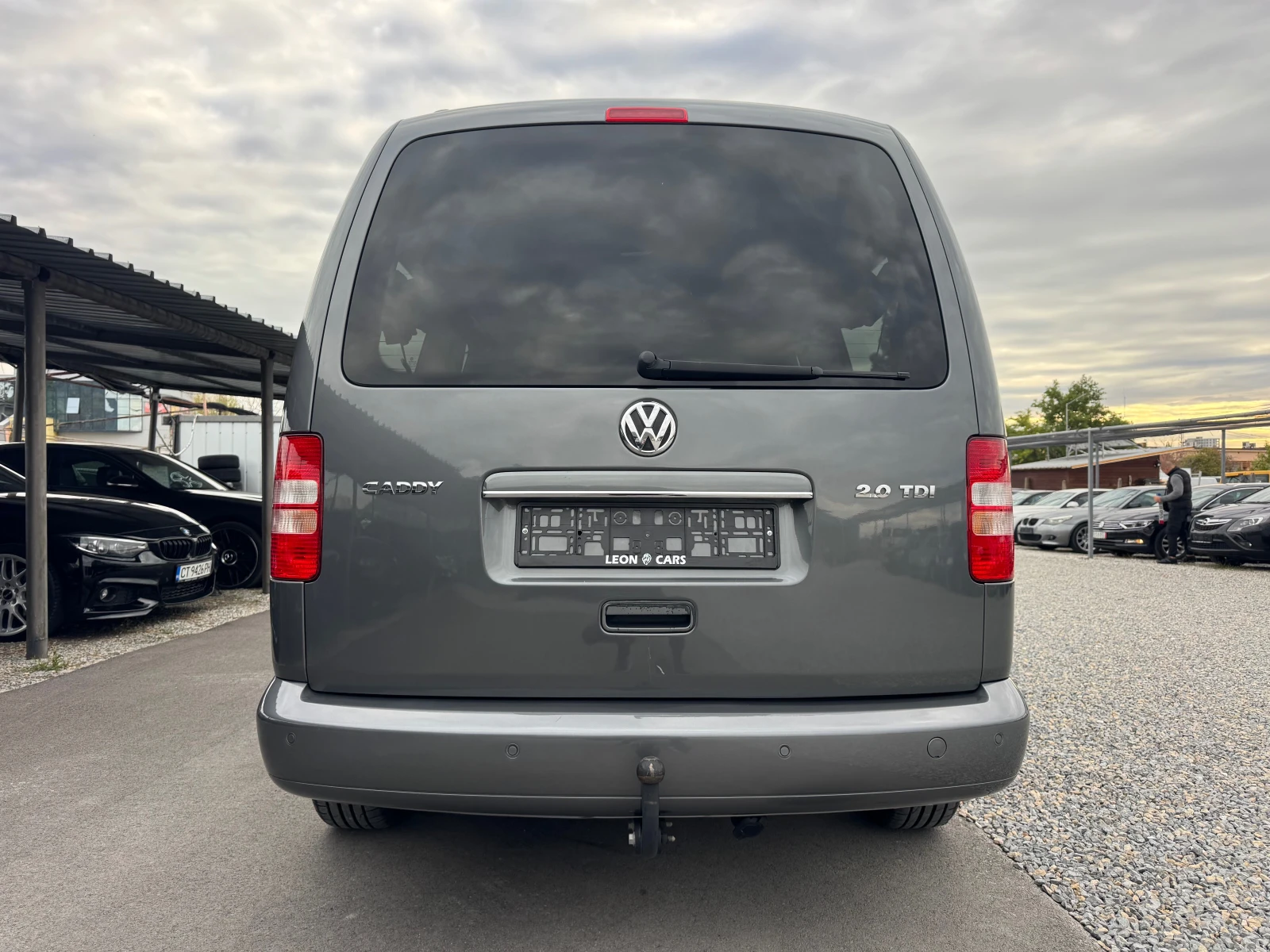 VW Caddy 2.0TDi MAXI DSG - изображение 6
