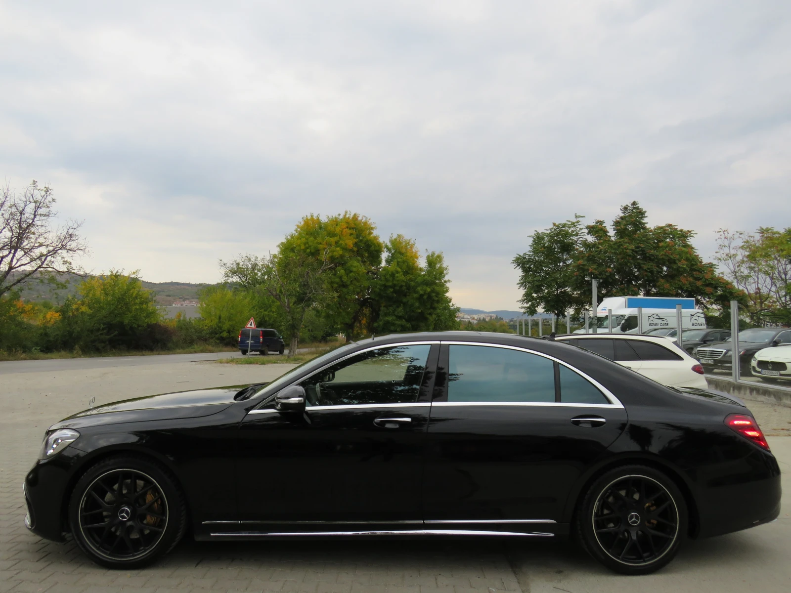Mercedes-Benz S 550 * FULL 6.3 AMG PACK 9G PANORAMA KEYLESS LONG*  - изображение 8