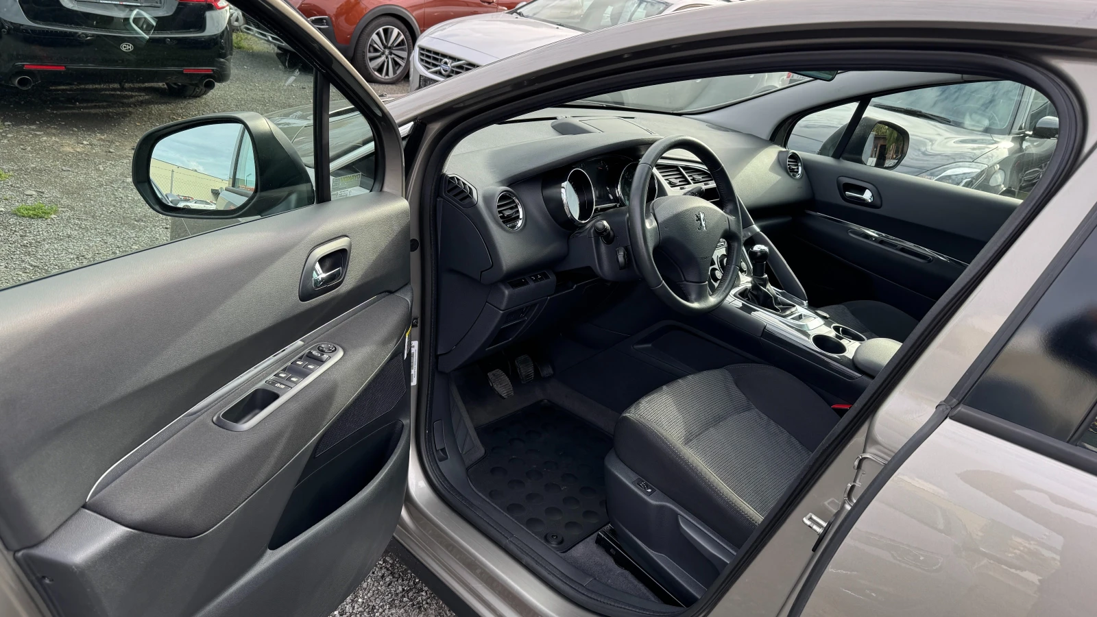 Peugeot 3008 1.6i Внос ШВЕЙЦАРИЯ! Navi, PDC, DRL, Автопилот - изображение 9