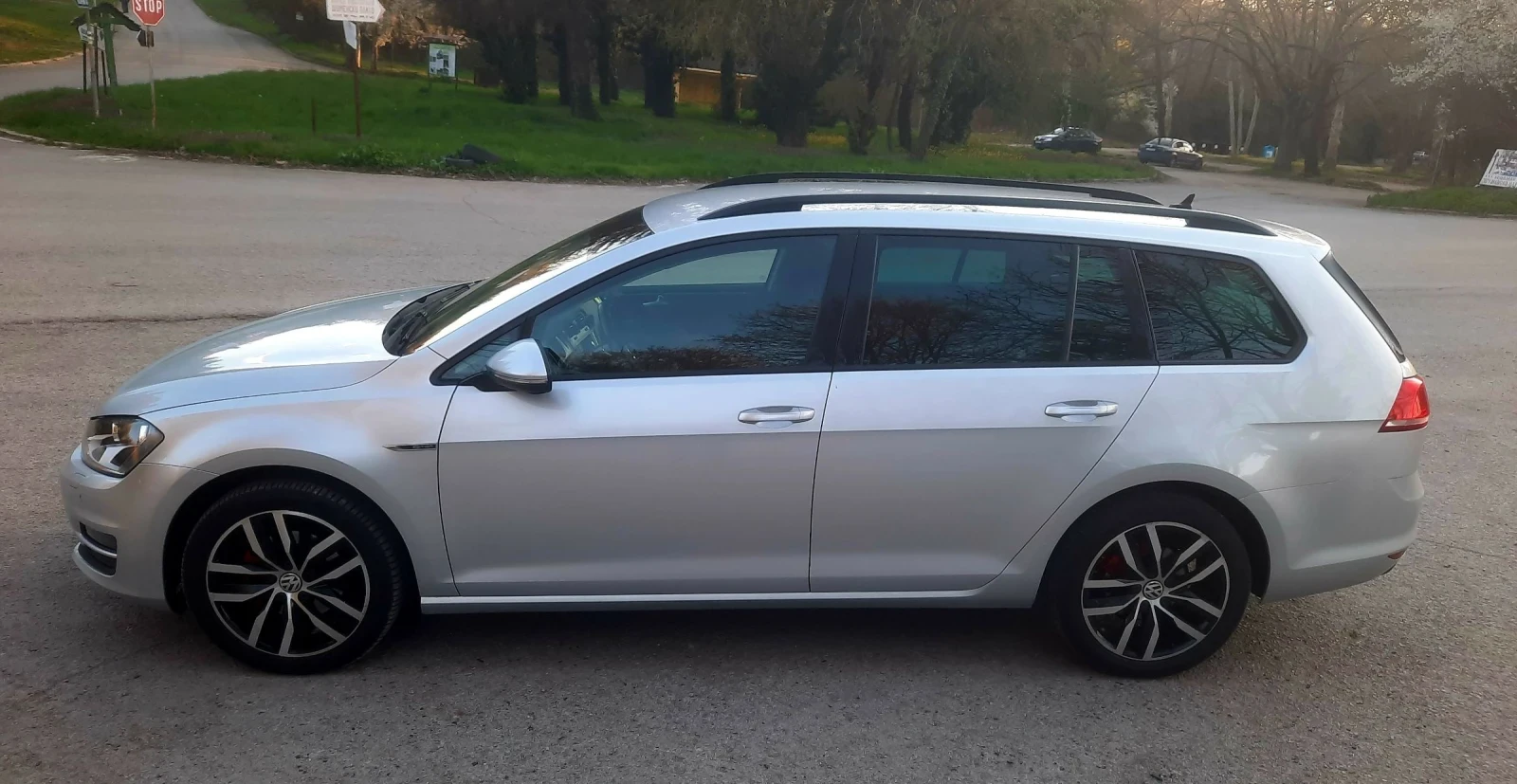 VW Golf EDITION Navi, снимка 8 - Автомобили и джипове - 52554387