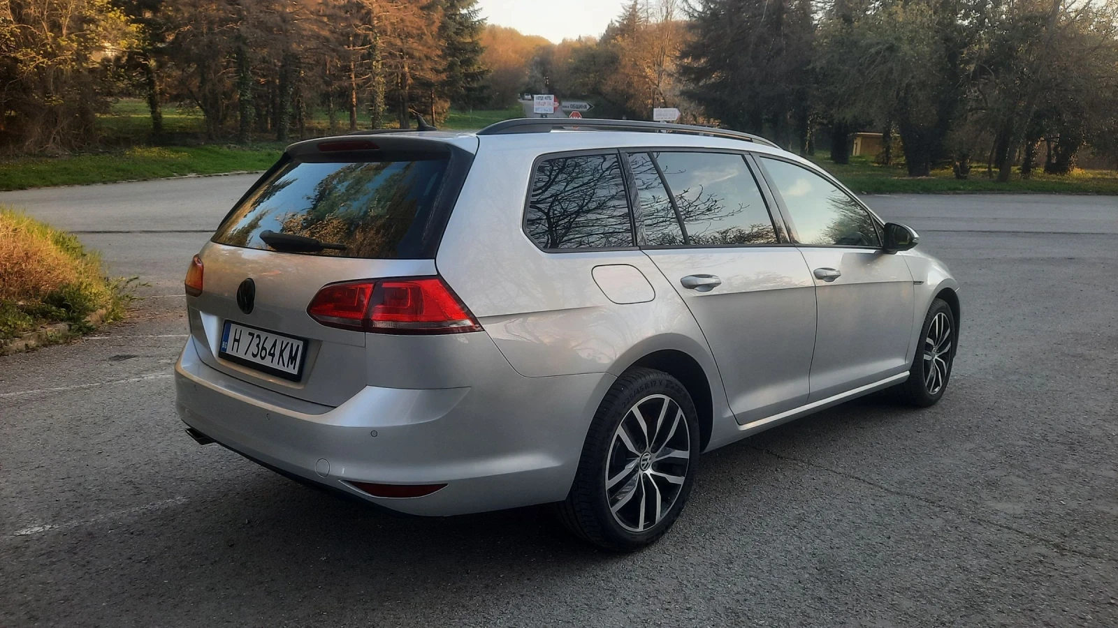 VW Golf EDITION Navi, снимка 5 - Автомобили и джипове - 52554387