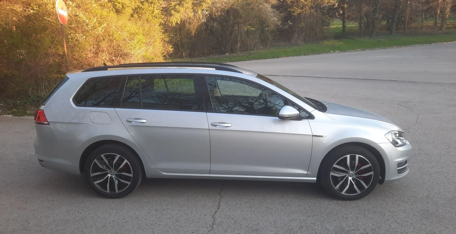 VW Golf EDITION Navi, снимка 4 - Автомобили и джипове - 52554387