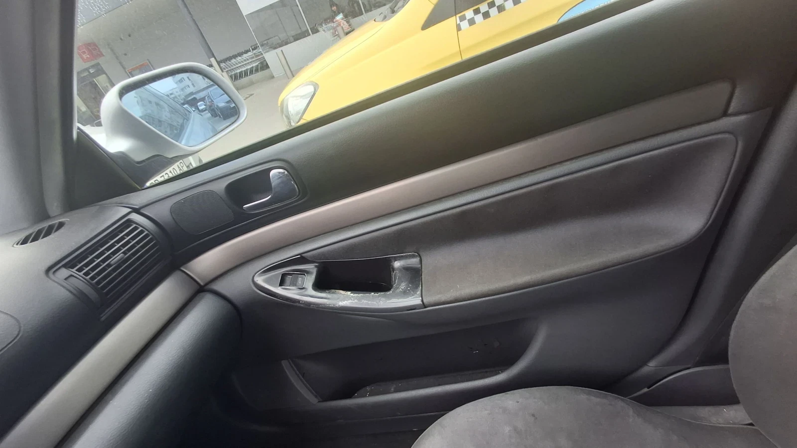 Audi A4 2.4 газ/бензин - изображение 10