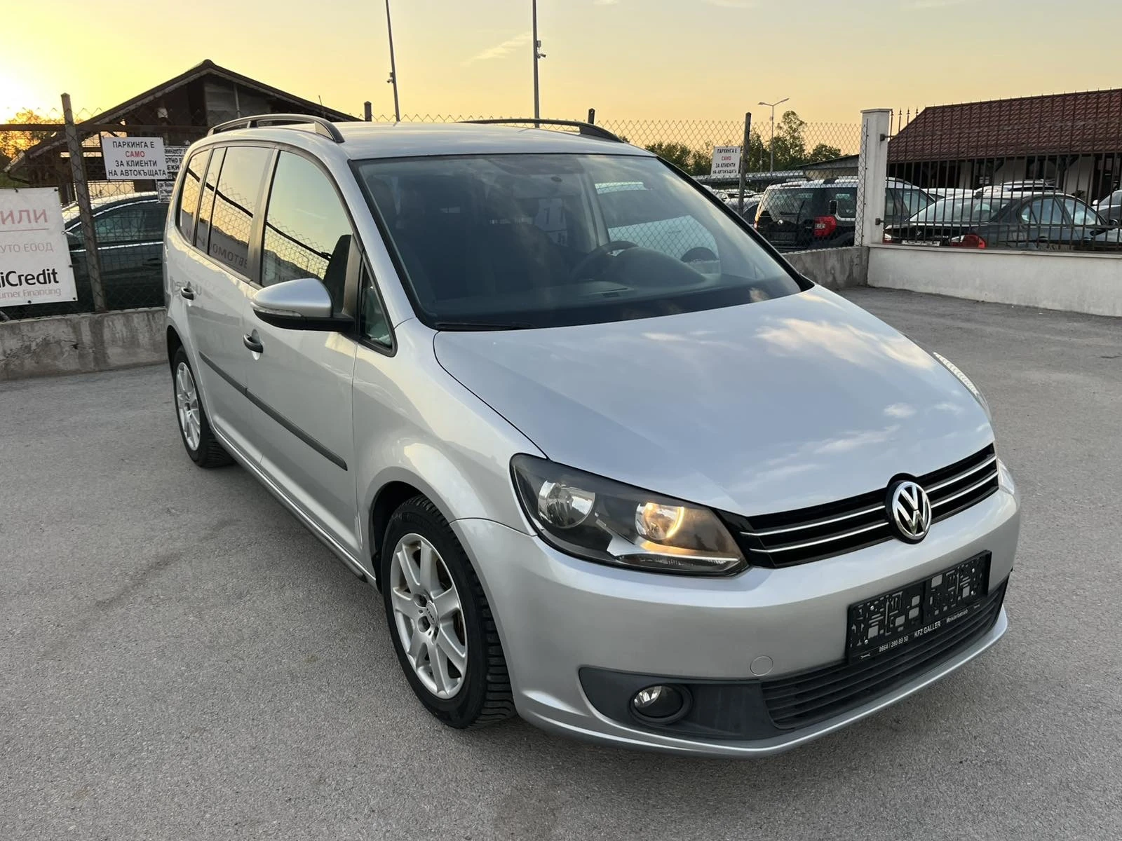 VW Touran 1.6TDI 105�� 6 �������� EURO 5A ���������  | Mobile.bg � ����������� 3