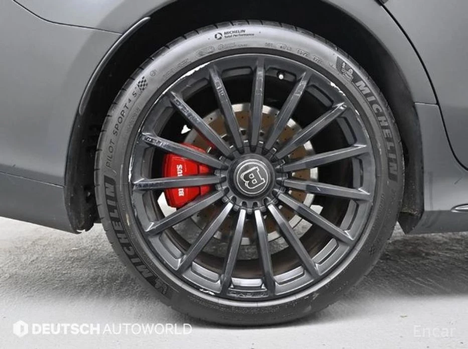 Mercedes-Benz AMG GT  - изображение 5