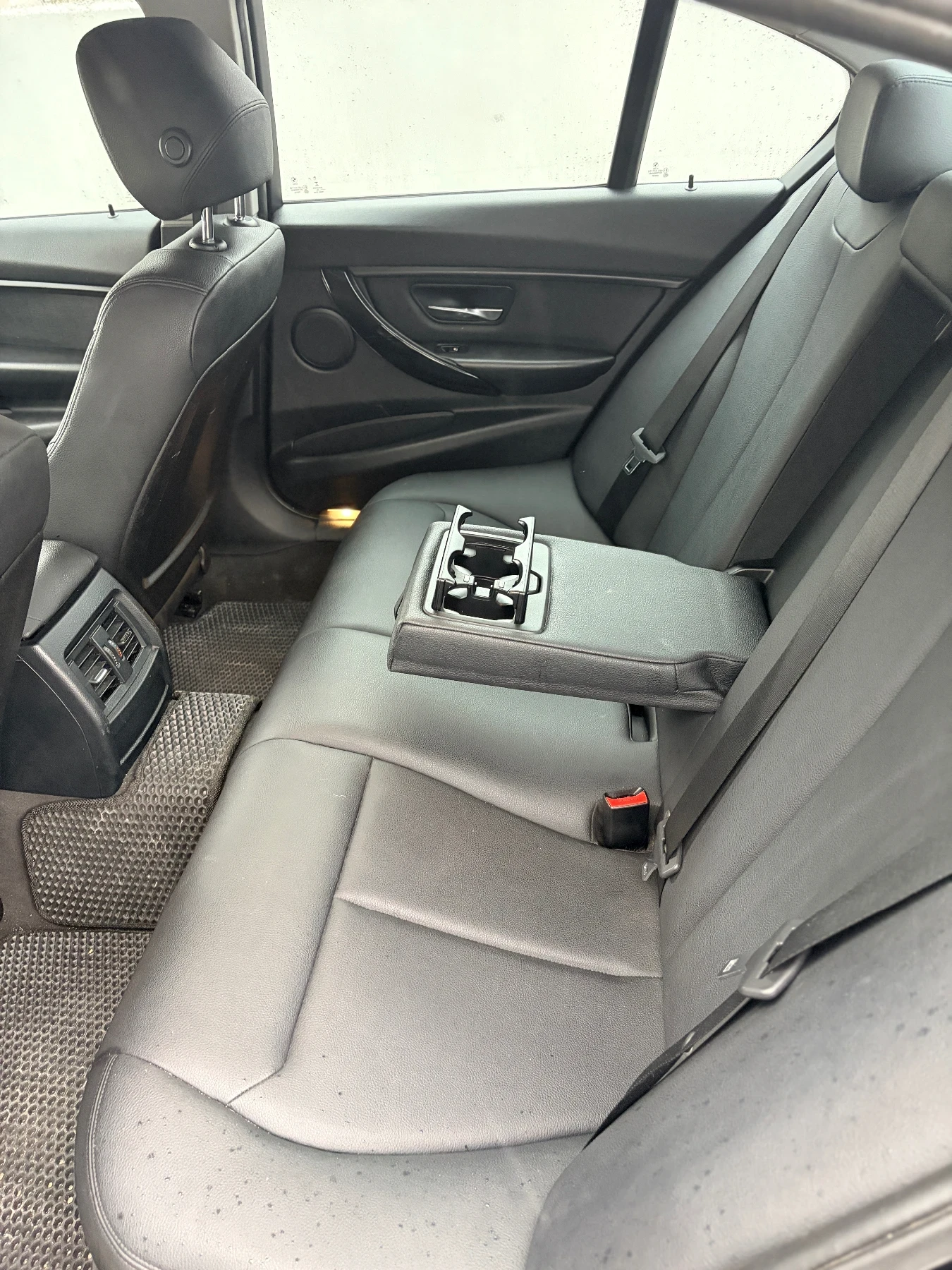 BMW 320 320i AUTOMATIC  - изображение 10