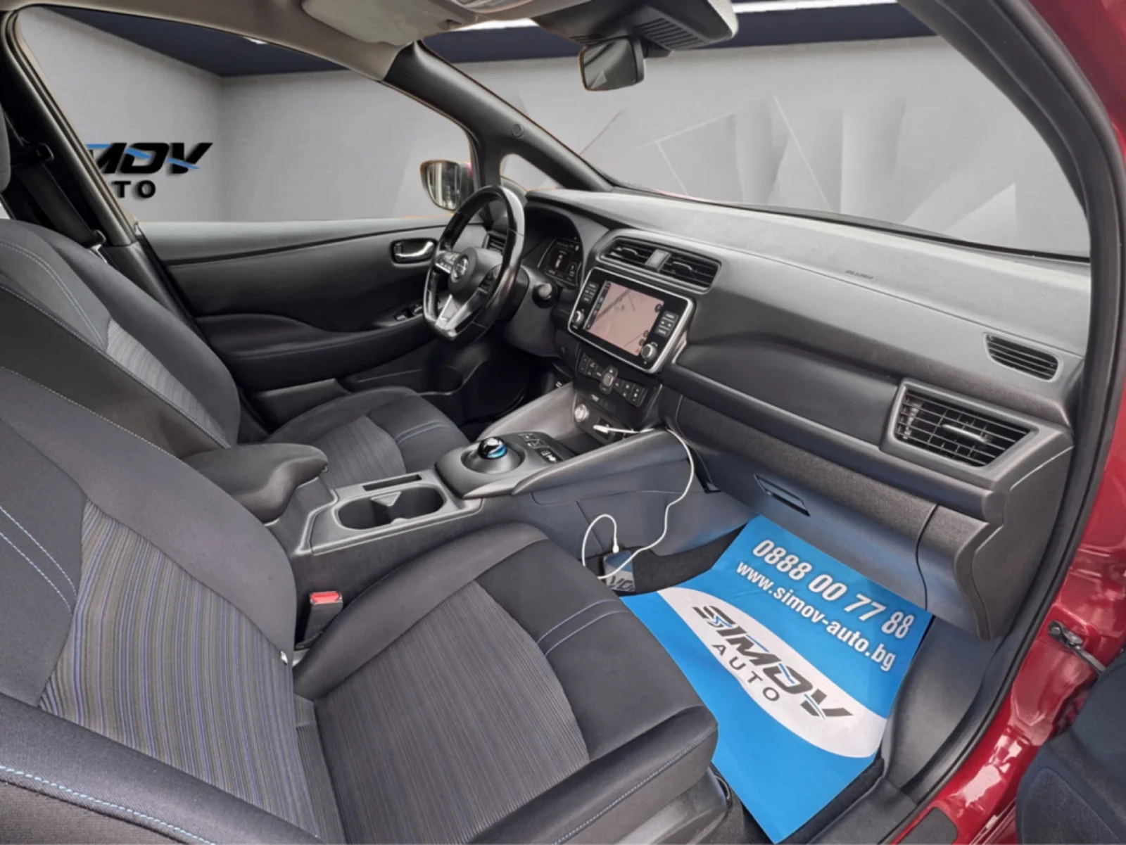 Nissan Leaf  + 62KWH 217КС. KEYLESSGO НАВИГАЦИЯ APPLECAR, снимка 12 - Автомобили и джипове - 54118212