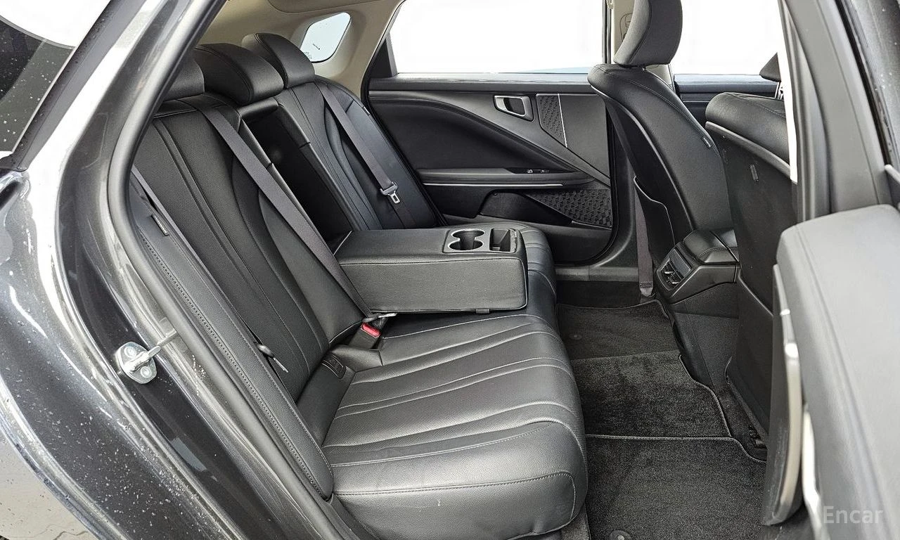 Kia K8 3.5* ГАЗ* DISTRONIC* LANE ASSIST* ОБДУХВАНЕ* КАМЕР, снимка 15 - Автомобили и джипове - 54811932