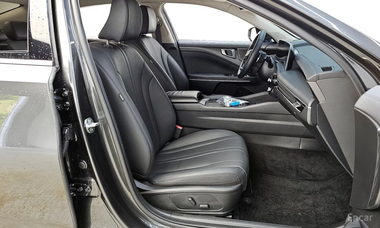Kia K8 3.5* ГАЗ* DISTRONIC* LANE ASSIST* ОБДУХВАНЕ* КАМЕР, снимка 9 - Автомобили и джипове - 54811932