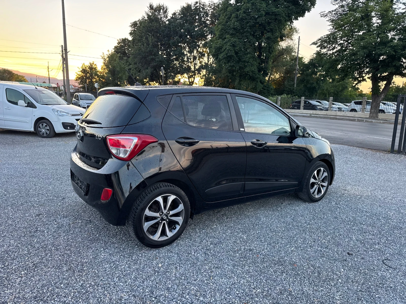 Hyundai I10 1.25i PASSION!! Klimatronik!! Euro 6!!, снимка 7 - Автомобили и джипове - 55007512