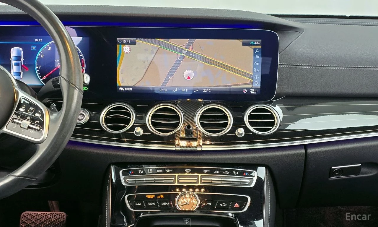 Mercedes-Benz E 450 4MATIC* BURMESTER* ОБДУХВАНЕ* ДИСТРОНИК* ДИГИТАЛНО, снимка 9 - Автомобили и джипове - 55105322
